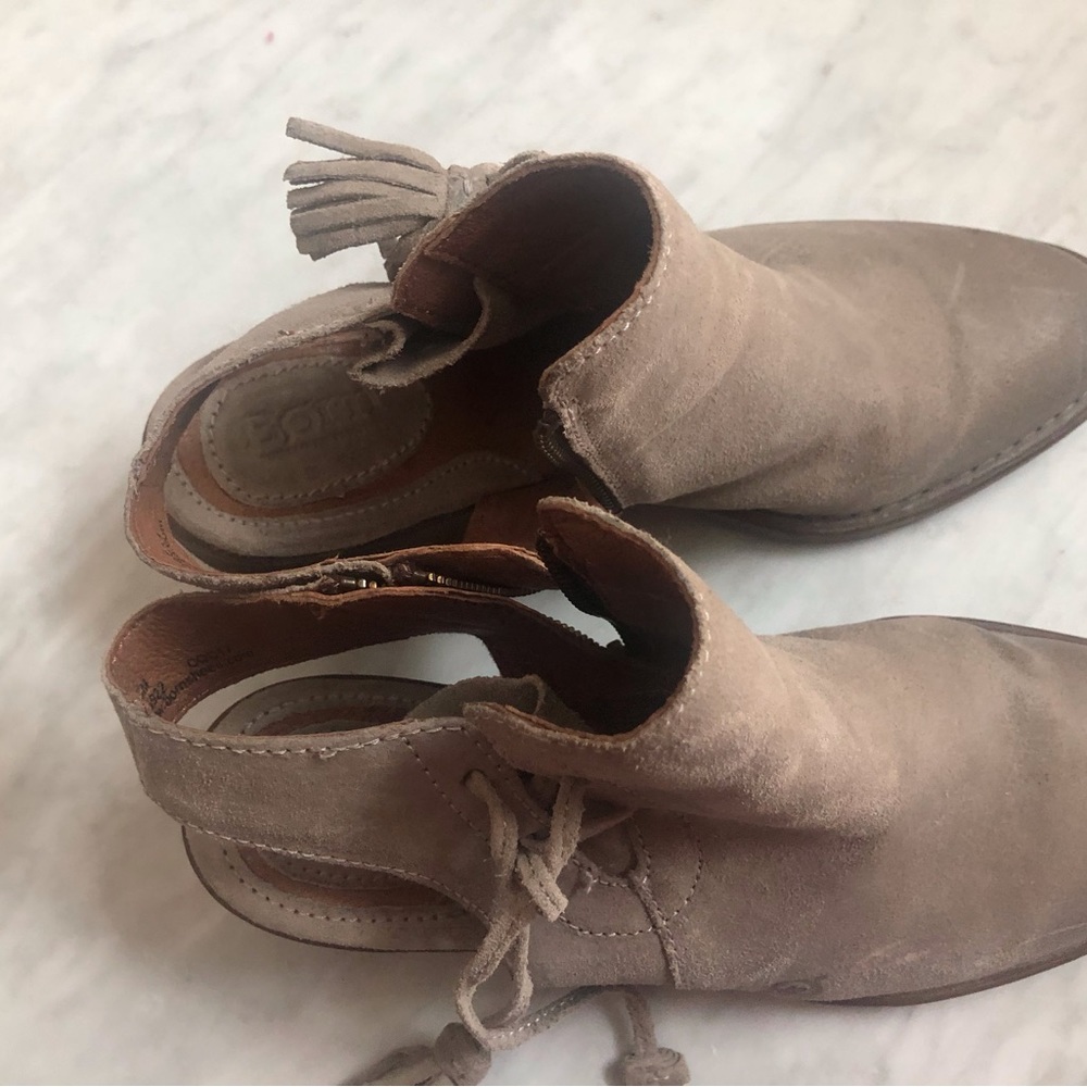 Born Chunky Heel Slingback Zip Side Open Heel light Suede Bootie Boot Size 7.5M